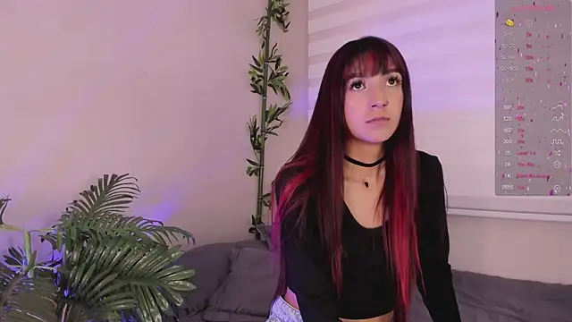 ariana rosse   online show from February 28, 1:14 pm