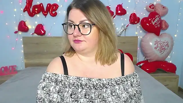 ZannaDreil online show from February 20, 1:25 am