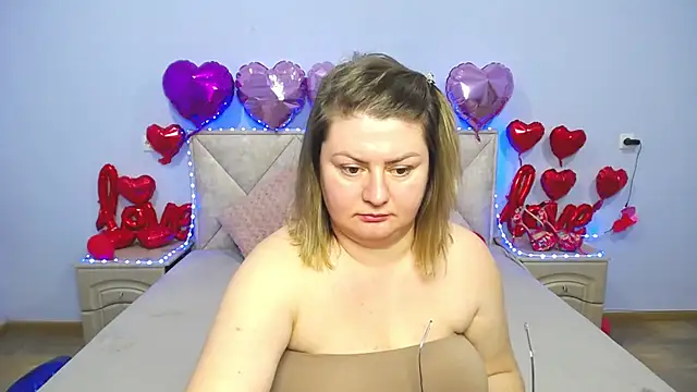 ZannaDreil online show from February 26, 7:20 am