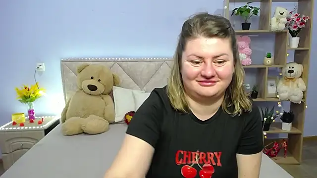 ZannaDreil online show from March 12, 10:28 pm