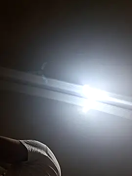 Snapshot of SINUECASTILLO chatting on February 7, 1:37 pm SINUECASTILLO online show from February 7, 1:37 pm