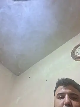 Snapshot of SINUECASTILLO chatting on February 13, 8:49 pm SINUECASTILLO online show from February 13, 8:49 pm