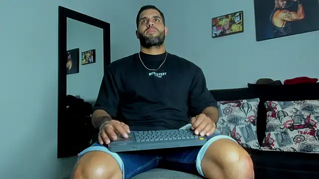 SamirHazard97 online show from September 17, 9:16 pm