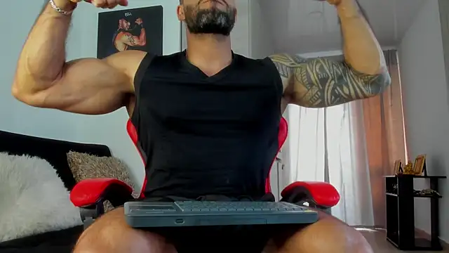 Snapshot of SamirHazard97 chatting on May 8, 6:57 pm SamirHazard97 online show from May 8, 6:57 pm