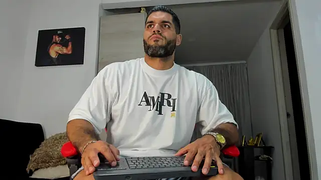 Snapshot of SamirHazard97 chatting on July 25, 1:58 am SamirHazard97 online show from July 25, 1:58 am