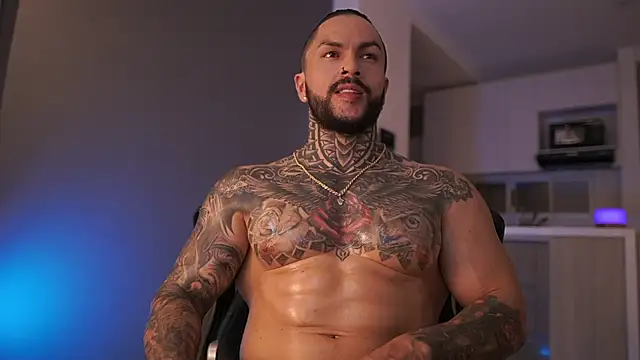 Snapshot of mariano_costa chatting on February 18, 12:26 am mariano costa online show from February 18, 12:26 am