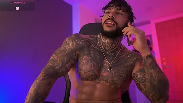 Snapshot of mariano_costa chatting on October 5, 1:37 am mariano costa online show from October 5, 1:37 am