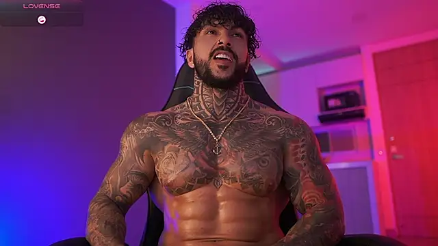 Snapshot of mariano_costa chatting on October 18, 2:25 am mariano costa online show from October 18, 2:25 am