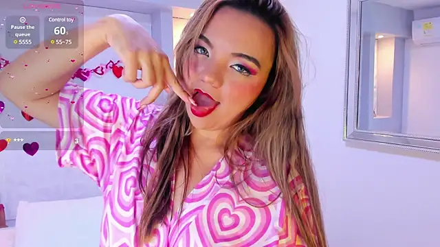 EmilyRouss  online show from February 8, 11:02 pm