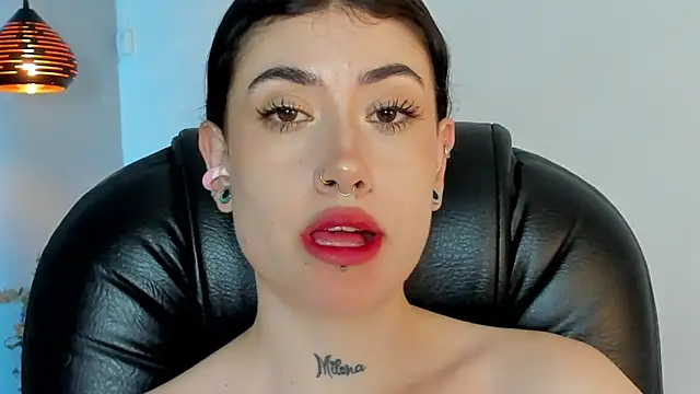 Snapshot of melody_suarez chatting on January 11, 1:37 am melody suarez online show from January 11, 1:37 am