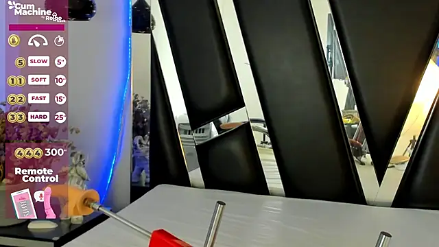 Snapshot of melody_suarez chatting on February 28, 10:50 pm melody suarez online show from February 28, 10:50 pm