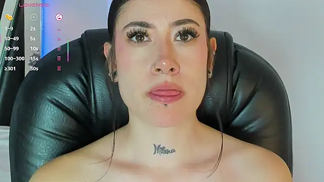 Snapshot of melody_suarez chatting on March 12, 10:39 pm melody suarez online show from March 12, 10:39 pm