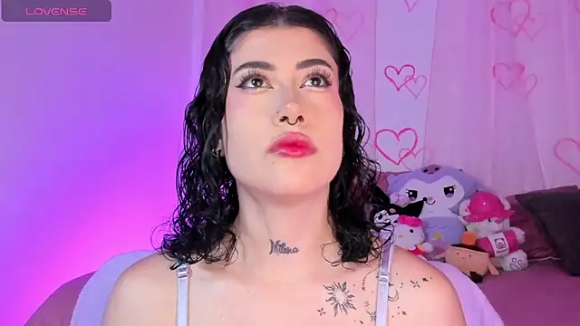 Snapshot of melody_suarez chatting on September 28, 5:51 pm melody suarez online show from September 28, 5:51 pm