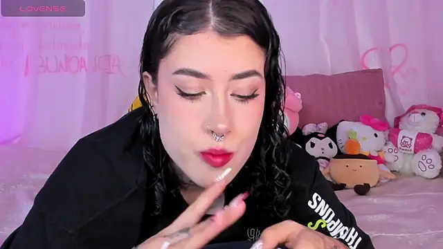 Snapshot of melody_suarez chatting on October 7, 10:51 pm melody suarez online show from October 7, 10:51 pm