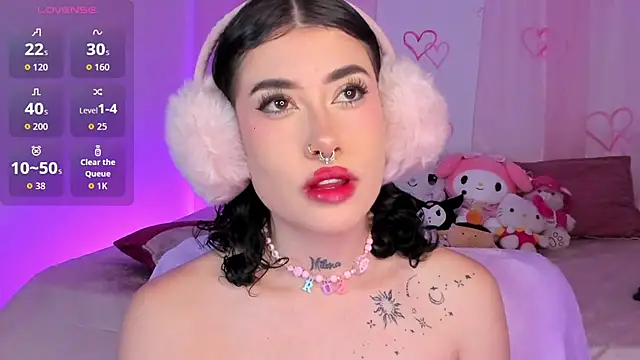 Snapshot of melody_suarez chatting on October 17, 1:31 am melody suarez online show from October 17, 1:31 am