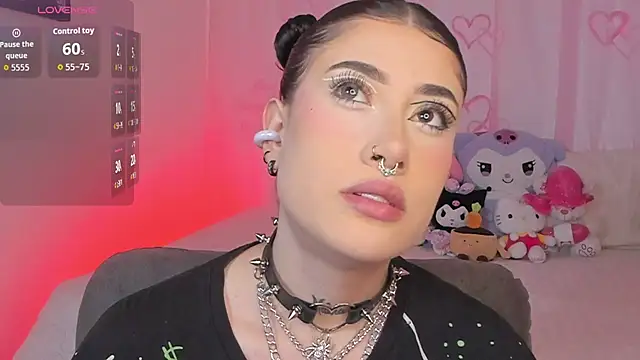 Snapshot of melody_suarez chatting on November 8, 10:52 pm melody suarez online show from November 8, 10:52 pm