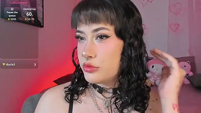 Snapshot of melody_suarez chatting on December 14, 11:09 pm melody suarez online show from December 14, 11:09 pm