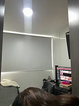 Snapshot of valeria2019hot chatting on September 8, 5:01 pm valeria2019hot online show from September 8, 5:01 pm