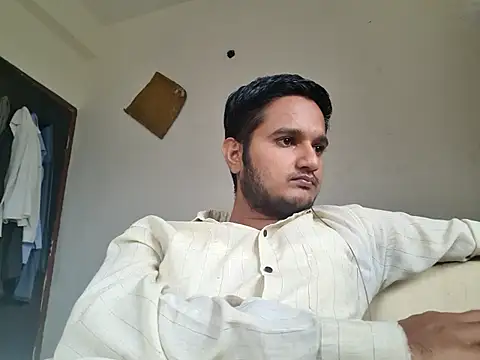 Snapshot of Jonrobinso chatting on October 28, 5:33 am Jonrobinso online show from October 28, 5:33 am