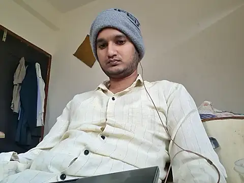 Snapshot of Jonrobinso chatting on November 17, 6:08 am Jonrobinso online show from November 17, 6:08 am