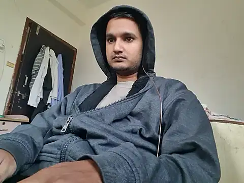 Snapshot of Jonrobinso chatting on November 18, 5:12 am Jonrobinso online show from November 18, 5:12 am