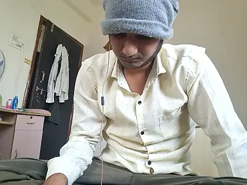 Snapshot of Jonrobinso chatting on November 20, 5:29 am Jonrobinso online show from November 20, 5:29 am