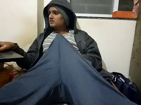 Snapshot of Jonrobinso chatting on December 15, 4:00 pm Jonrobinso online show from December 15, 4:00 pm