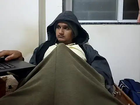 Jonrobinso online show from December 21, 4:47 pm