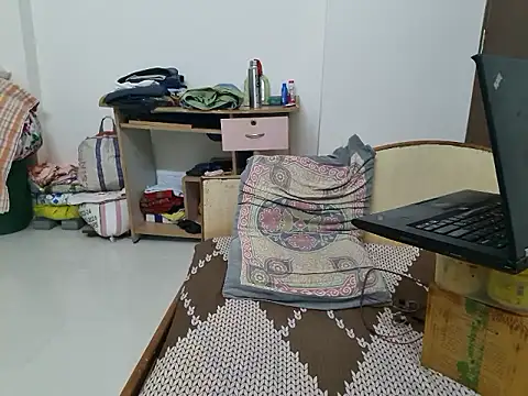 Jonrobinso online show from May 7, 3:28 pm