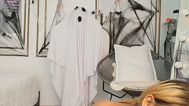 miranda villa online show from October 19, 12:50 pm