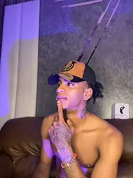 AaronCruz  online show from March 14, 1:37 am