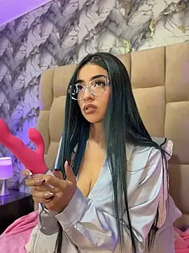 Snapshot of Kristin_Ramirez chatting on June 10, 1:17 am Kristin Ramirez online show from June 10, 1:17 am