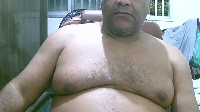 Snapshot of ulmo_br chatting on September 10, 12:10 am ulmo br online show from September 10, 12:10 am