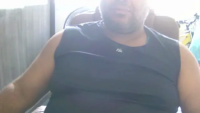 Snapshot of ulmo_br chatting on November 16, 1:06 pm ulmo br online show from November 16, 1:06 pm