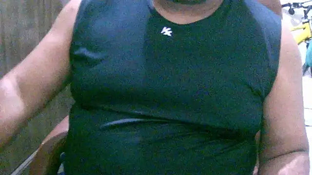 Snapshot of ulmo_br chatting on November 19, 11:38 pm ulmo br online show from November 19, 11:38 pm