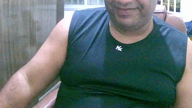 Snapshot of ulmo_br chatting on November 25, 11:16 pm ulmo br online show from November 25, 11:16 pm