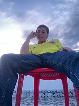 Snapshot of Tony_Hoffa chatting on January 8, 11:09 pm Tony Hoffa online show from January 8, 11:09 pm