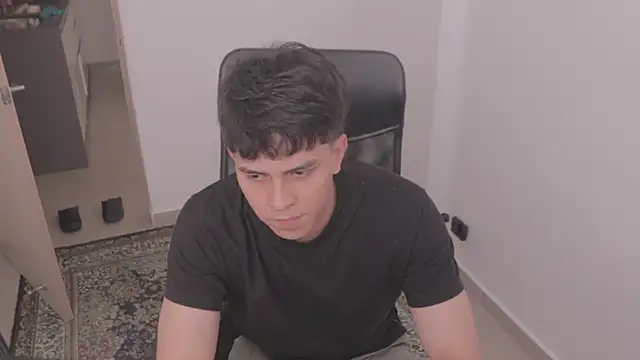 Snapshot of Tony_Hoffa chatting on September 9, 7:35 pm Tony Hoffa online show from September 9, 7:35 pm