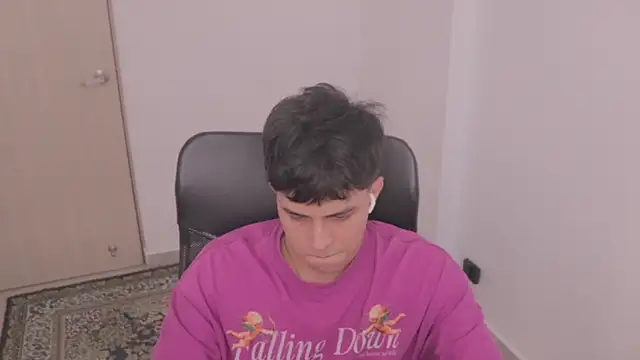 Snapshot of Tony_Hoffa chatting on September 10, 7:47 pm Tony Hoffa online show from September 10, 7:47 pm