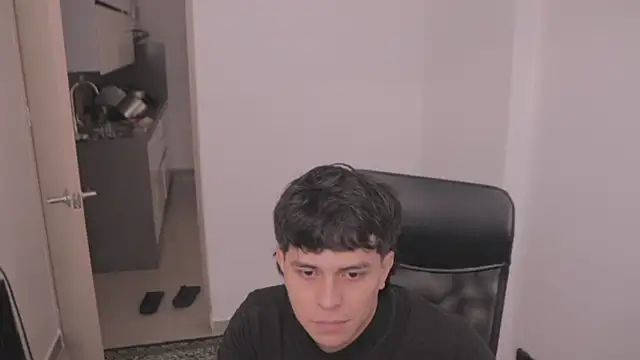 Snapshot of Tony_Hoffa chatting on October 7, 8:28 pm Tony Hoffa online show from October 7, 8:28 pm