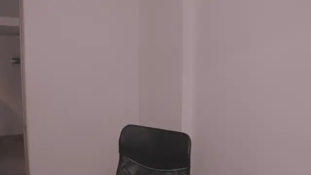 Snapshot of Tony_Hoffa chatting on December 2, 7:31 pm Tony Hoffa online show from December 2, 7:31 pm