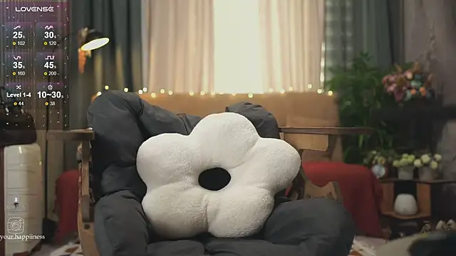 Feral Berrry  online show from January 10, 6:09 am