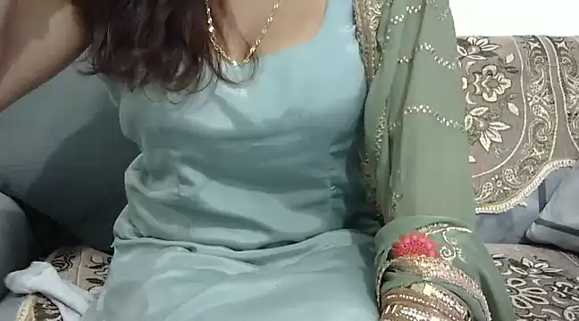mishi kaur online show from December 10, 2:59 am