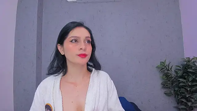 Tiffany mendez online show from December 19, 12:23 pm