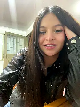 Snapshot of LucyEvans_ chatting on October 20, 5:41 am LucyEvans online show from October 20, 5:41 am
