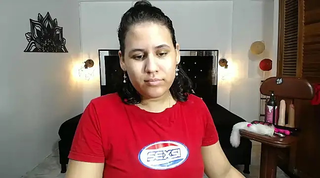 Snapshot of candy_hairy chatting on February 26, 1:53 am candy hairy online show from February 26, 1:53 am