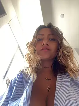 amanda-medrano1 online show from January 16, 5:12 pm