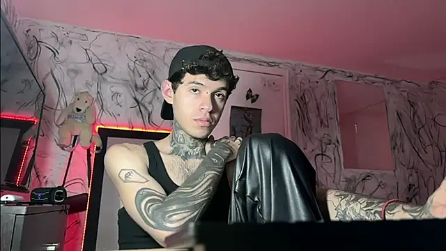 Saturno v online show from February 7, 10:20 pm