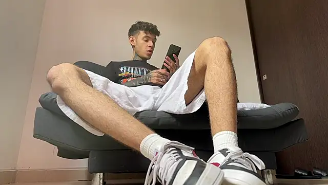 Saturno v online show from March 10, 6:12 pm