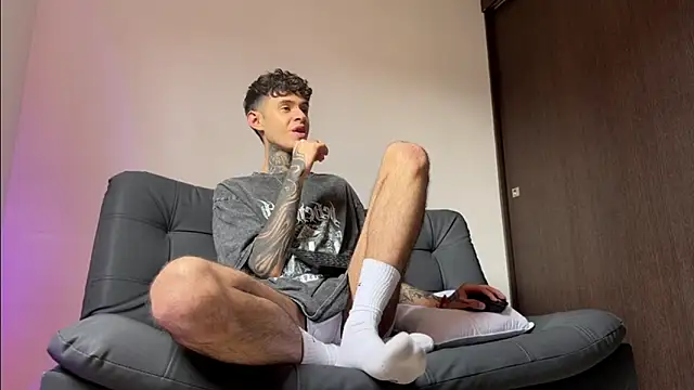 Saturno v online show from March 11, 10:29 am